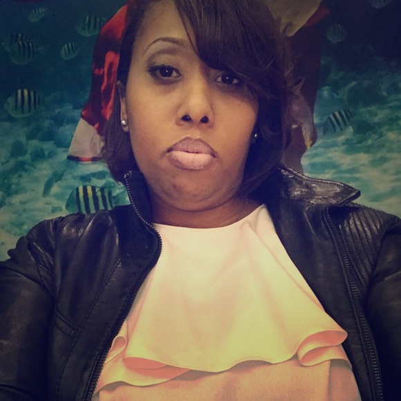 Meet your Posher, Asha - Picture 1 of 1